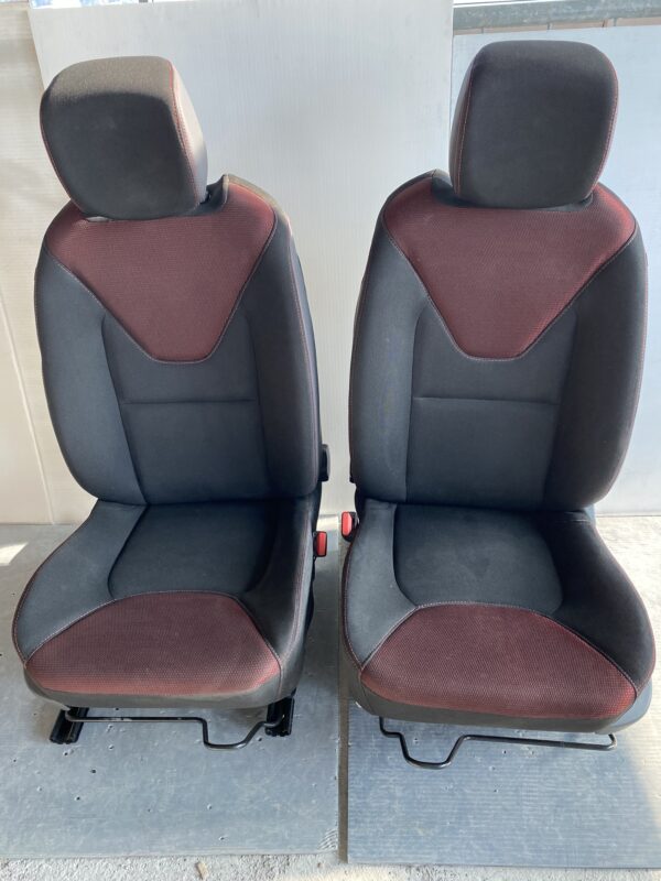 SEDILI/INTERNO RENAULT CLIO 4