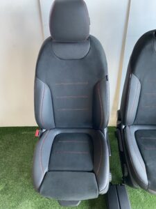 Sedili/interno MERCEDES GLA H247 - immagine 3