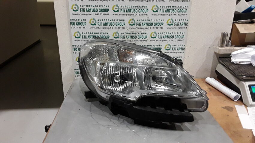 FANALE ANTERIORE DESTRO OPEL MOKKA 95095497