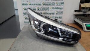 FANALE ANTERIORE DESTRO KIA CEED 92102A2000