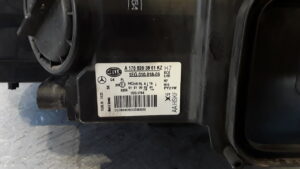 FARO ANTERIORE SINISTRO MERCEDES-BENZ CLASSE A 2015 A1768203861 - immagine 4