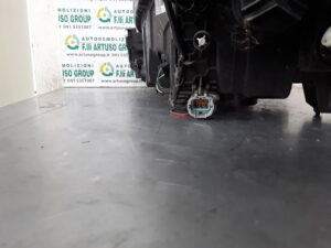 FANALE ANTERIORE DESTRO NISSAN LEAF 260103NA3C - immagine 4