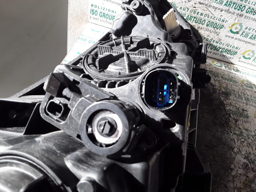 FANALE ANTERIORE SINISTRO HYUNDAI TUCSON 92101D7100 - immagine 5