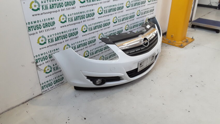 PARAURTI ANTERIORE OPEL CORSA (2010) 93189721 - immagine 3