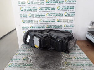 FANALE ANTERIORE DESTRO AUDI A8 4E0941004M - immagine 4