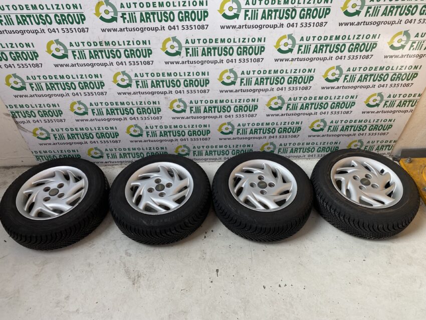 CERCHI IN LEGA CON GOMME FIAT SEICENTO/600 SPORTING R13 M+S - immagine 8