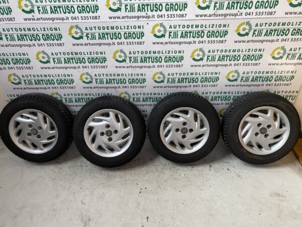 CERCHI IN LEGA CON GOMME FIAT SEICENTO/600 SPORTING R13 M+S