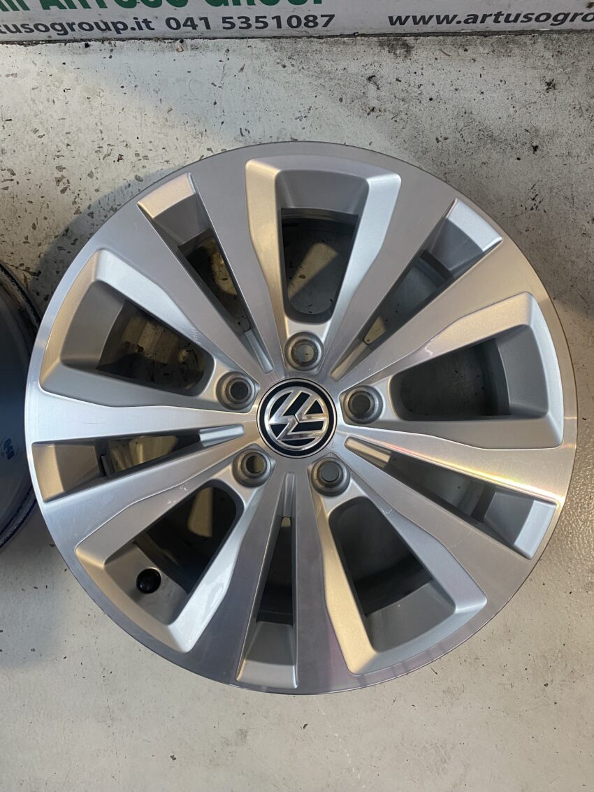 CERCHI IN LEGA ORIGINALI VW GOLF VII 5 FORI DA 16 6.5JX16H2 ET46 - immagine 7