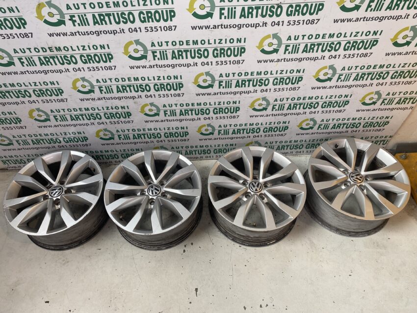 CERCHI IN LEGA ORIGINALI VW NEW BEETLE DA 17 - 7.0JX17H2ET43 - immagine 2
