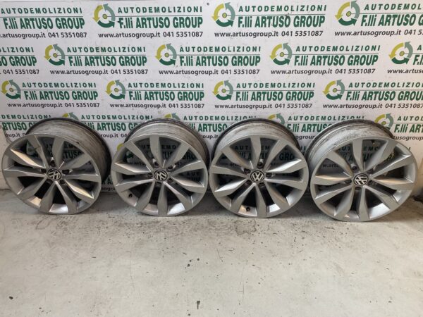 CERCHI IN LEGA ORIGINALI VW NEW BEETLE DA 17 - 7.0JX17H2ET43