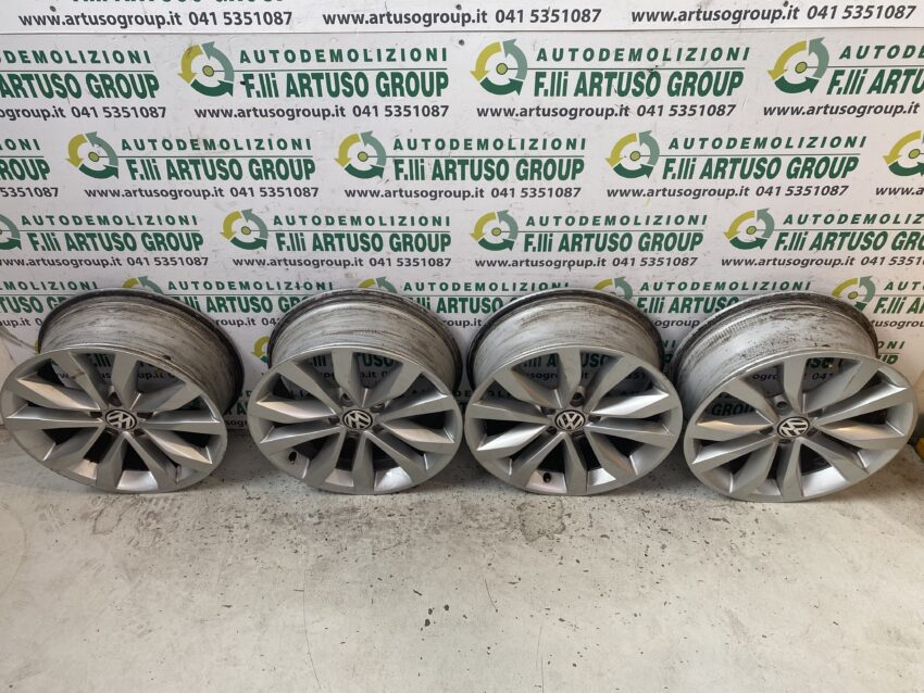 CERCHI IN LEGA ORIGINALI VW NEW BEETLE DA 17 - 7.0JX17H2ET43 - immagine 8