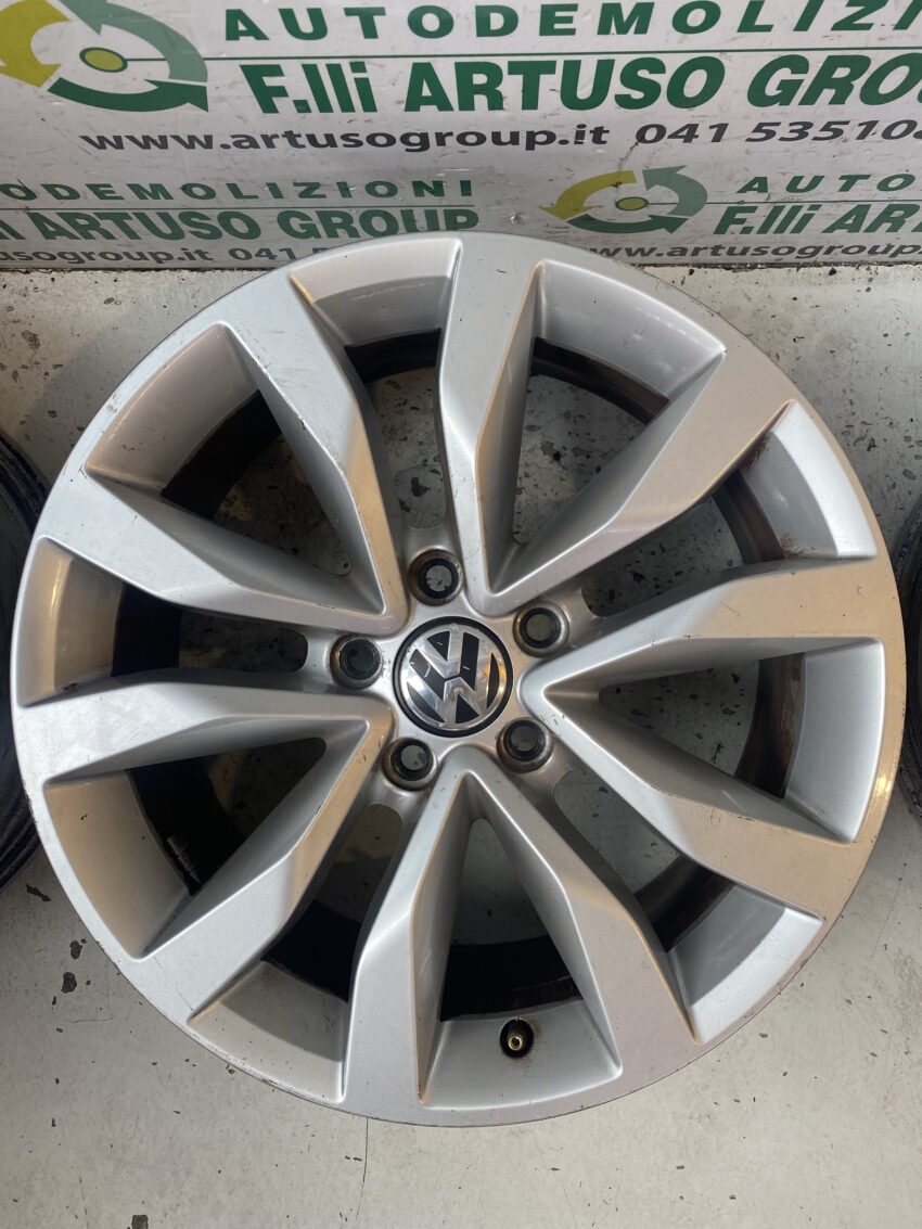 CERCHI IN LEGA ORIGINALI VW NEW BEETLE DA 17 - 7.0JX17H2ET43 - immagine 5