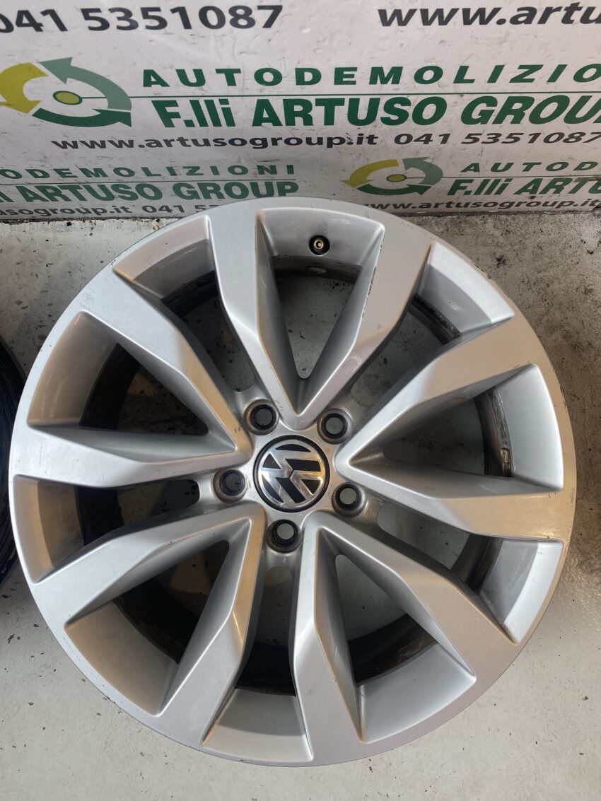 CERCHI IN LEGA ORIGINALI VW NEW BEETLE DA 17 - 7.0JX17H2ET43 - immagine 6