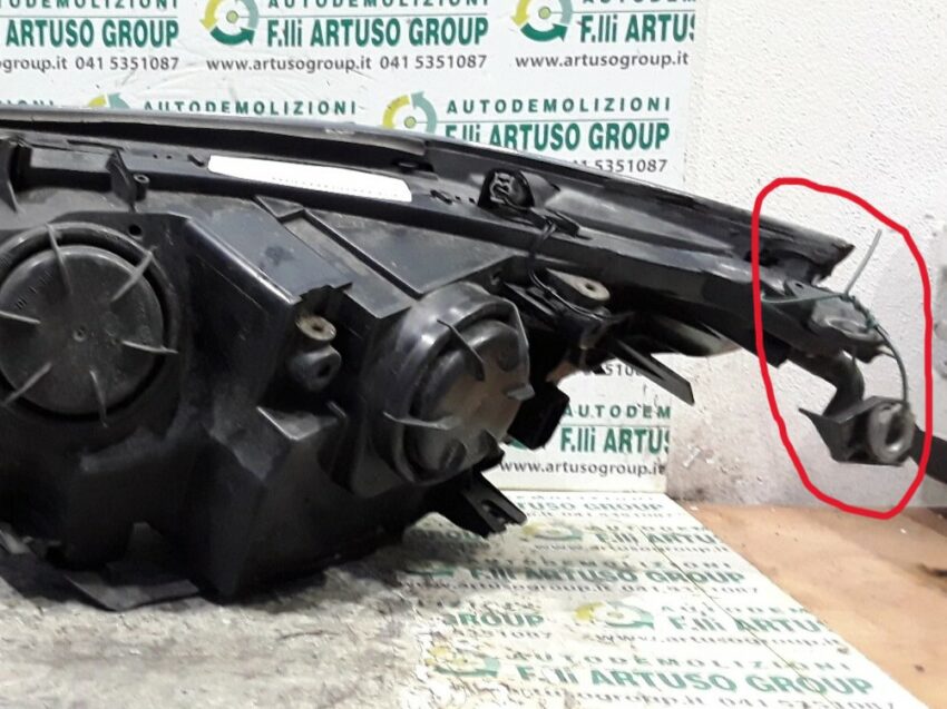 FANALE ANTERIORE DESTRO BMW SERIE 5 63127160150 - immagine 8