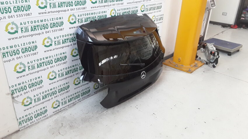 PORTELLONE POSTERIORE MERCEDES CLASSE A (W176) A1767402200 anno 2018 - immagine 2