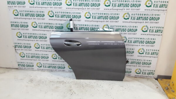 PORTA POSTERIORE DESTRA MERCEDES CLA C117 anno 2014