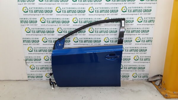 PORTATA ANTERIORE SINISTRA TOYOTA AURIS 6700202530