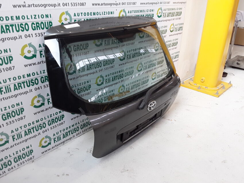 PORTELLONE POSTERIORE TOYOTA COROLLA anno 2004 - immagine 2