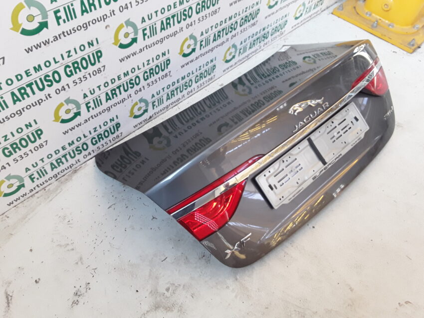 COFANO POSTERIORE JAGUAR XF 2A SERIE anno 2015 - immagine 2