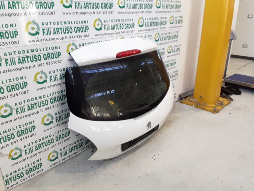 PORTELLONE POSTERIORE PEUGEOT 208 anno 2018 - immagine 2
