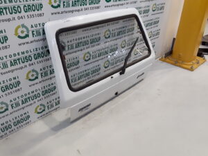 PORTELLONE POSTERIORE FIAT PANDA 1A SERIE 141 anno 1998 - immagine 2