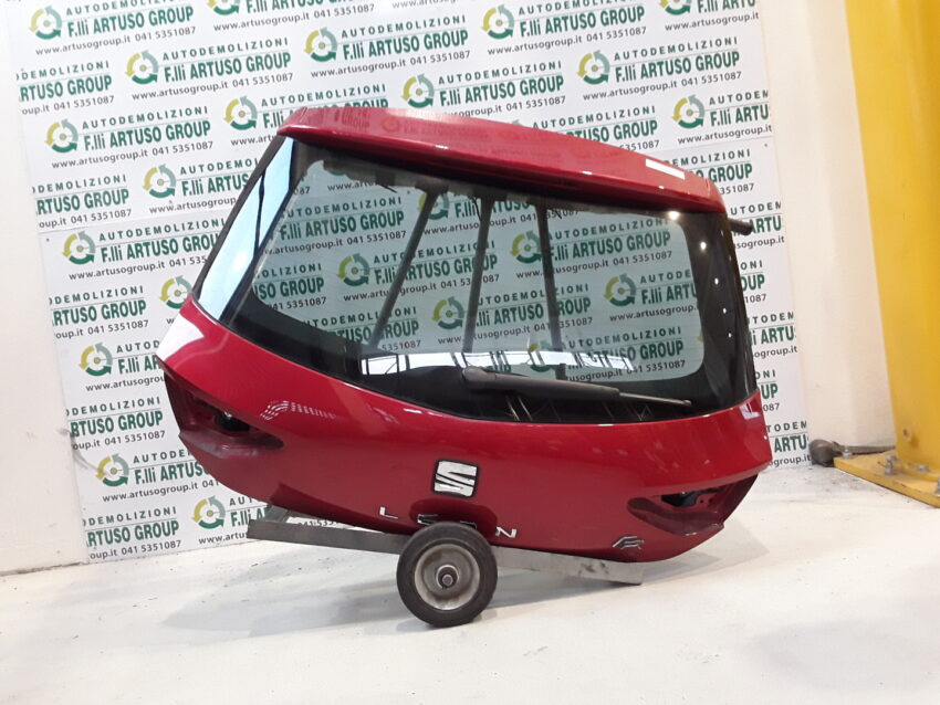 Portellone posteriore Seat Leon (10/12>), colore rosso. Spedizione gratuita in tutta Italia.