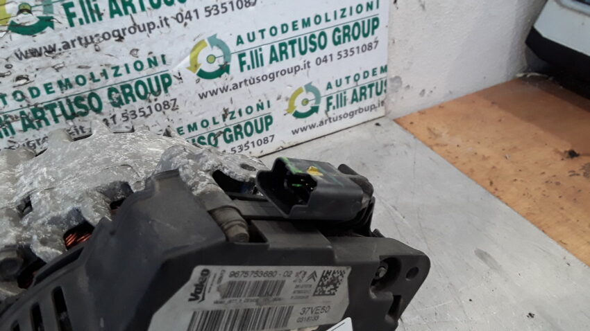 ALTERNATORE PEUGEOT 208 1.6 8V E-HDI 84KW START&STOP VALEO 9675753680 5705PA anno 2012 KM. 142.118 - immagine 4