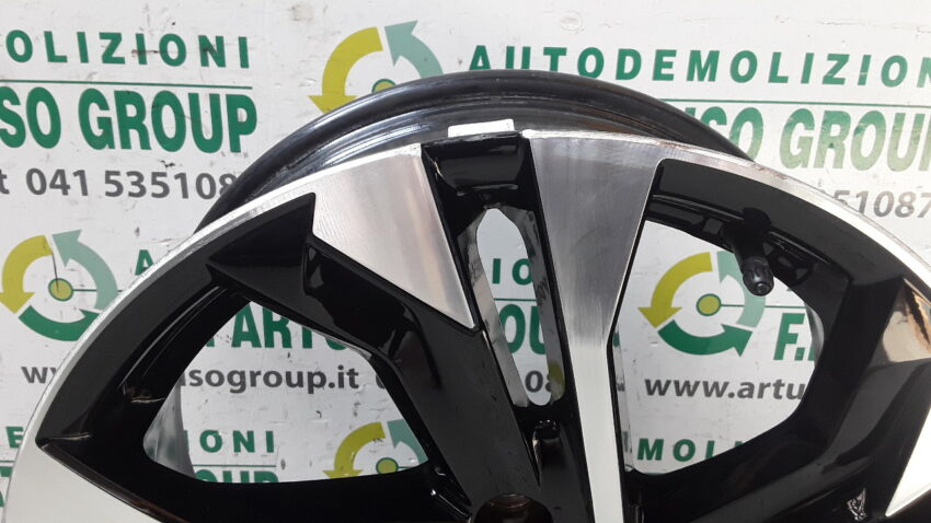 CERCHIO IN LEGA PEUGEOT 2008 R17 2022 ET6.5 J17 CH4-32 - immagine 6