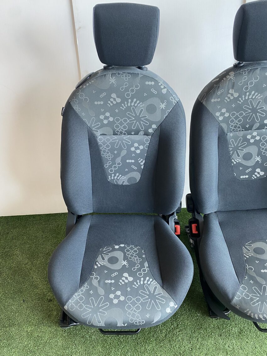 SEDILI/INTERNO FORD KA 2009 ottime condizioni - immagine 3