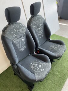 SEDILI/INTERNO FORD KA 2009 ottime condizioni - immagine 8