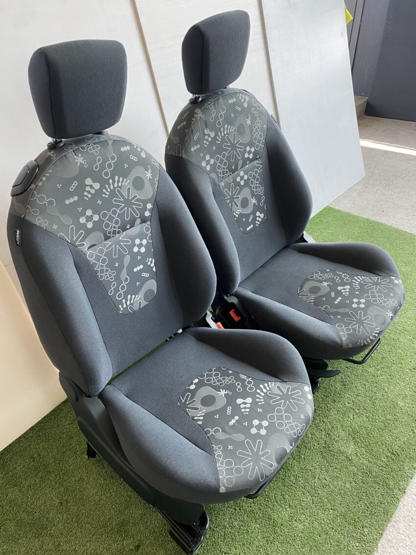 SEDILI/INTERNO FORD KA 2009 ottime condizioni - immagine 8