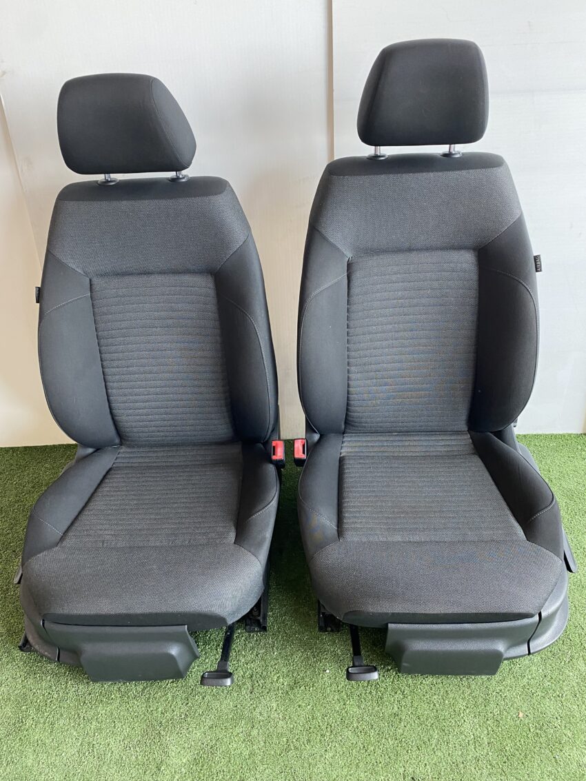 SEDILI/INTERNO VW POLO (6R) 2012 ottime condizioni - immagine 2