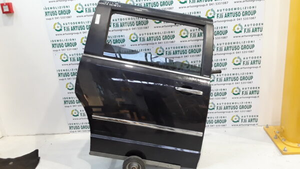 PORTA POSTERIORE DESTRA LANCIA VOYAGER 2011> COD.K05020698AM COLORE GRIGIO SCURO. SPEDIZIONE GRATUITA IN TUTTA ITALIA.