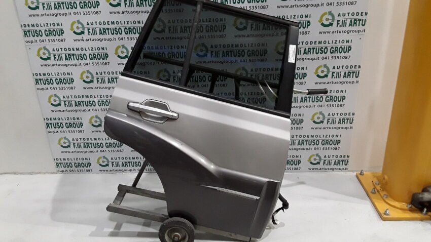 PORTA POSTERIORE DESTRA HYUNDAI TERRACAN 2.9 CRDI 77020H1510