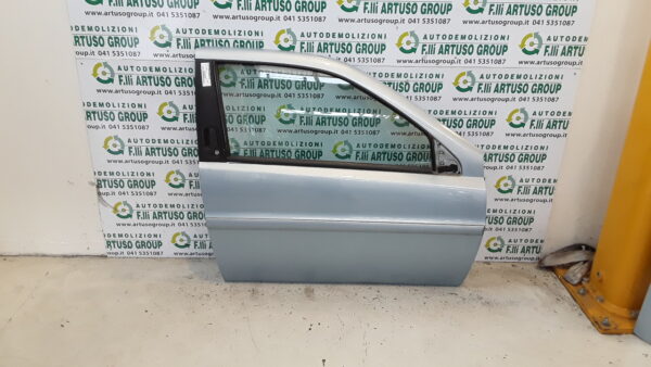 PORTA ANTERIORE DESTRA LANCIA Y ELEFANTINO 2003 10/00>03/04< ANNO 02/05/2003 COLORE AZZURRO. SPEDIZIONE GRATUITA IN TUTTA ITALIA.