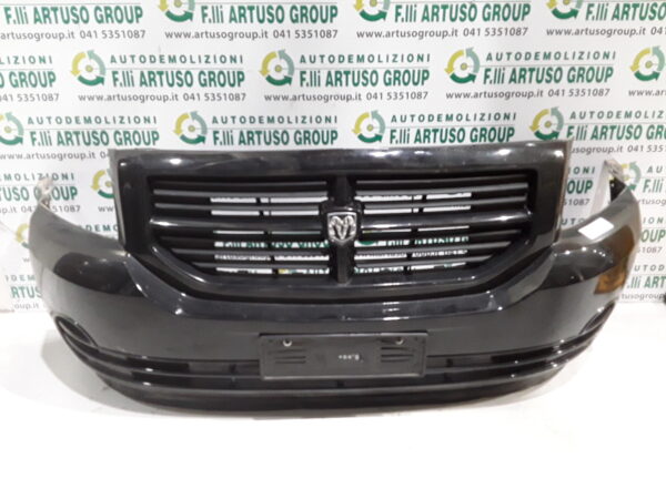 PARAURTI ANTERIORE DODGE CALIBER 2.0 TD  (05/06>) COD.K05183407AE NERO. SPEDIZIONE GARTUITA IN TUTTA ITALIA