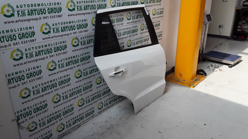PORTA POSTERIORE DESTRA HYUNDAI SANTAFE 2011 770042B020 - immagine 3