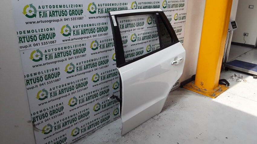 PORTA POSTERIORE SINISTRA HYUNDAI SANTAFE 2011 770032B020 - immagine 3