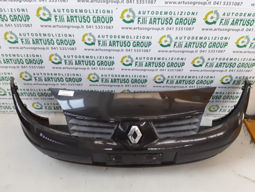 PARAURTI ANTERIORE RENAULT SCENIC 2A SERIE anno 2006 - immagine 2