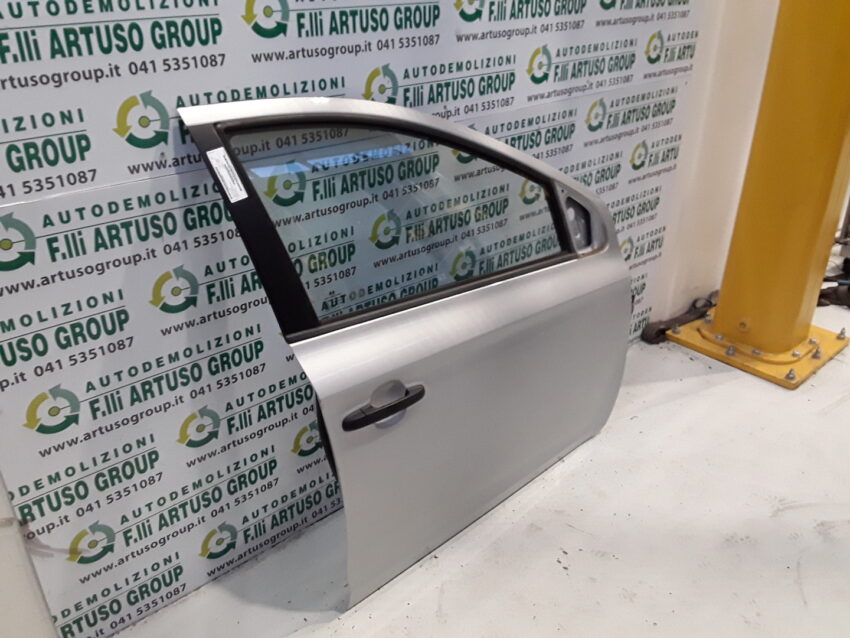 PORTA ANTERIORE DESTRA HYUNDAI I20 2010 - immagine 3