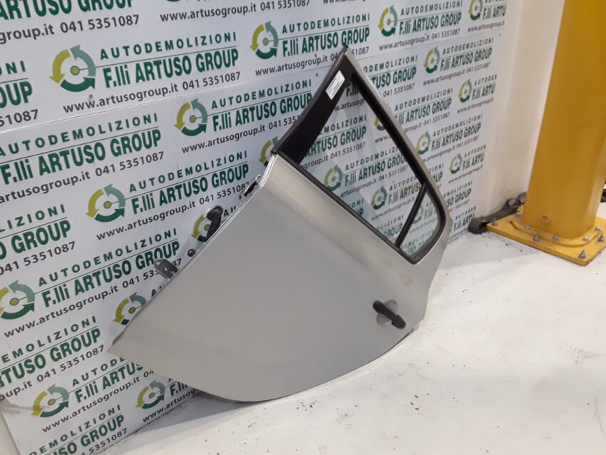 PORTA POSTERIORE SINISTRA HYUNDAI I20 2010 - immagine 3