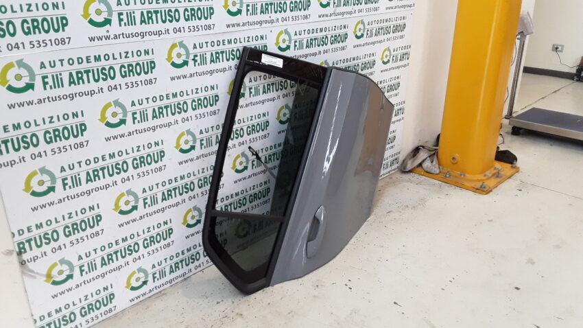 PORTA POSTERIORE DESTRA VW GOLF VIII (CD1) 2021 5H4833056E - immagine 3