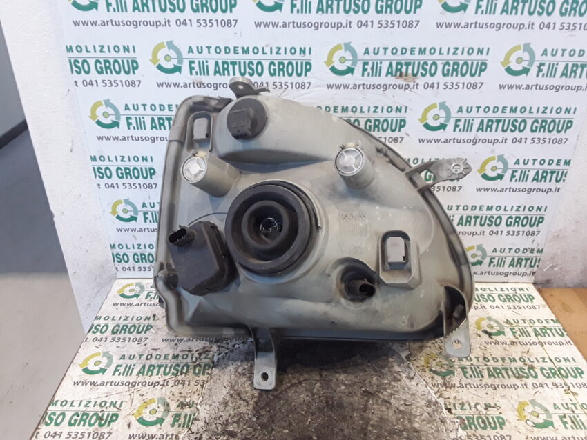 FANALE ANTERIORE SINISTRO OPEL AGILA 9212210 anno 2006 - immagine 3