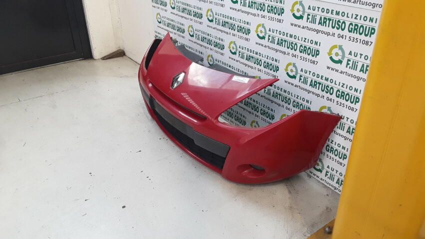 PARAURTI ANTERIORE RENAULT CLIO 3A SERIE anno 2010 - immagine 3