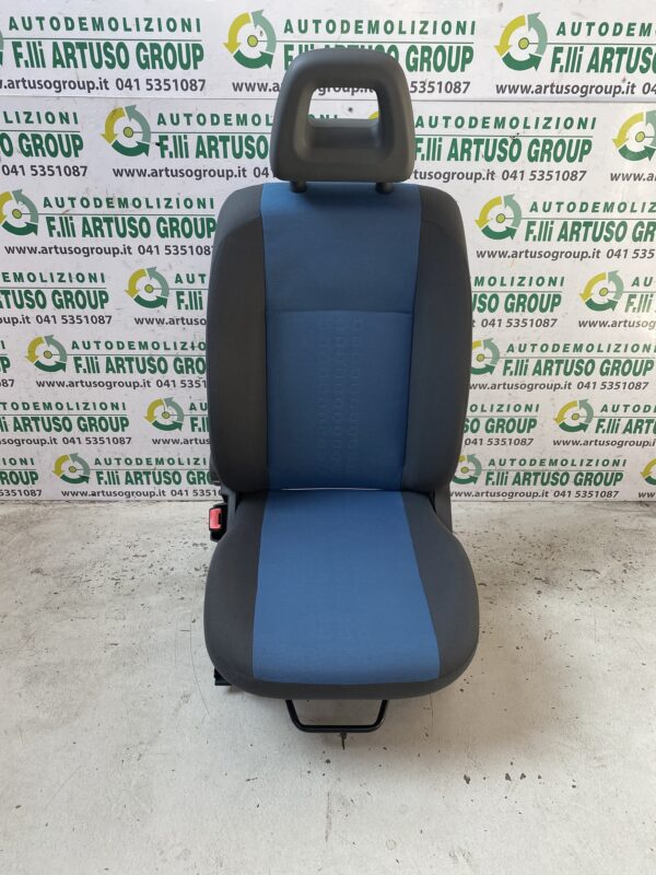 SEDILE SINISTRO LATO GUIDA FIAT PANDA 169 OTTIMO STATO. SPEDIZIONE GRATUITA IN TUTTA ITALIA.
