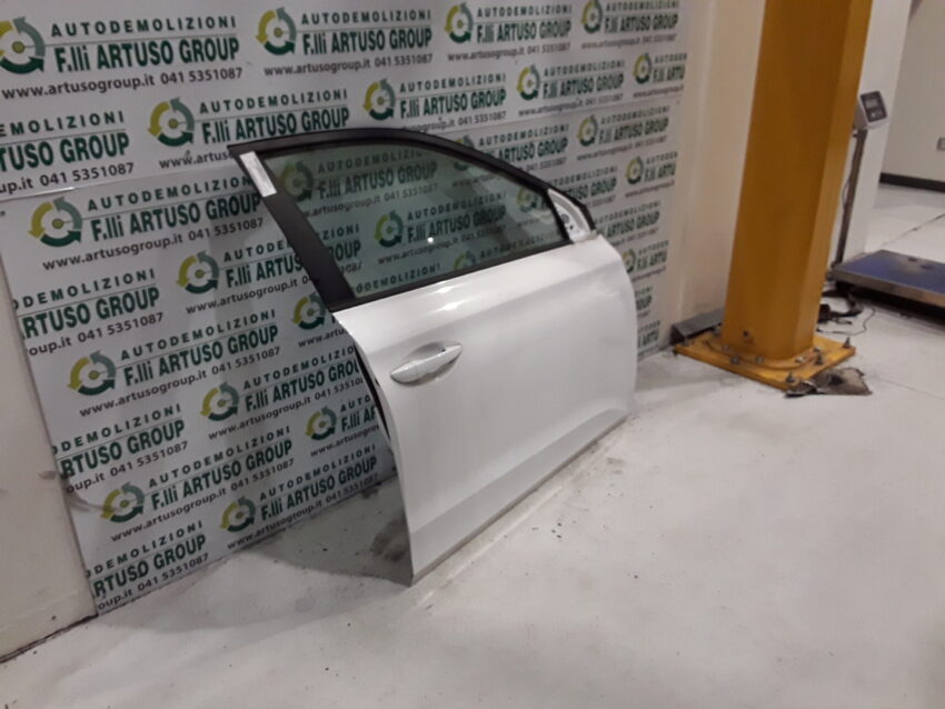 PORTA ANTERIORE DESTRA HYUNDAI I20 2017 - immagine 3
