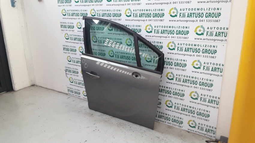 PORTA ANTERIORE DESTRA OPEL MERIVA GRIGIO BRONZATO - immagine 3