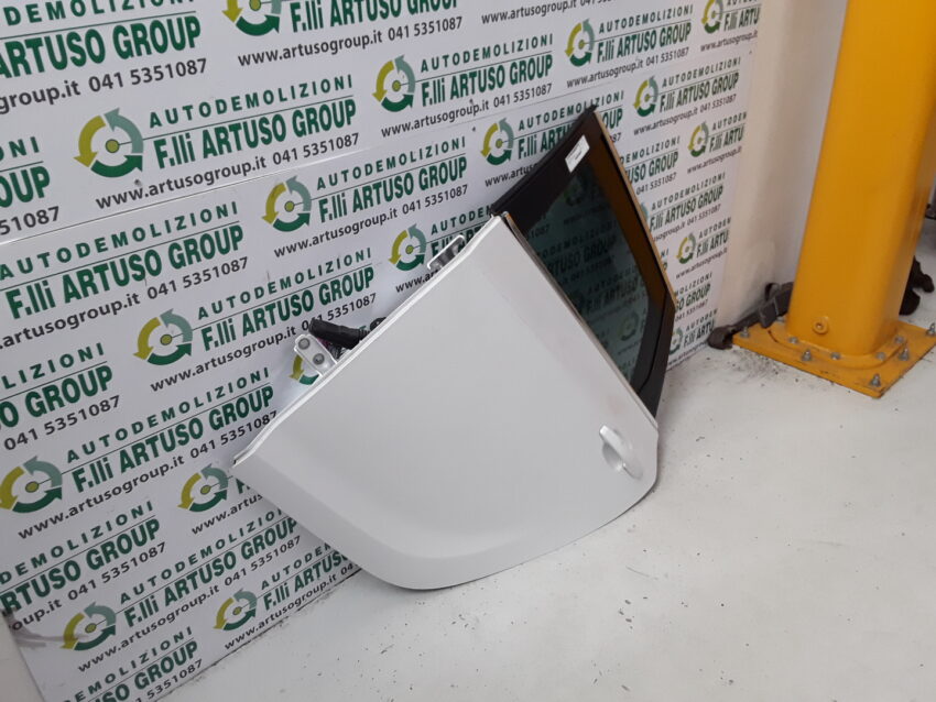 PORTA POSTERIORE SINISTRA OPEL ASTRA BIANCO - immagine 3
