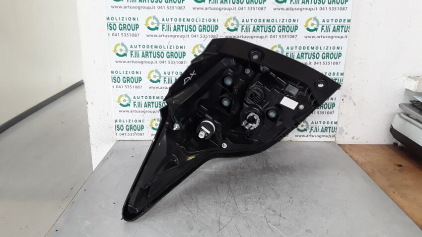 FANALE POSTERIORE DESTRO LED TOYOTA YARIS HYBRID 2021 81551K0040 - immagine 5