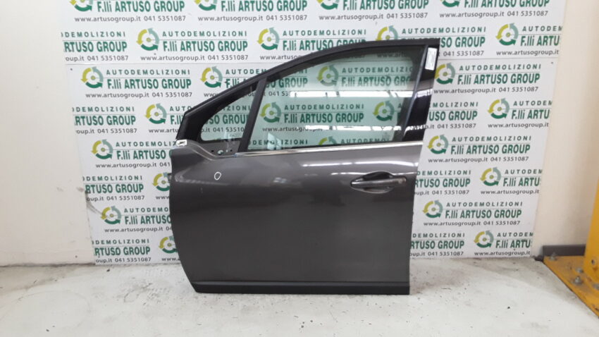 PORTA ANTERIORE SINISTRA PEUGEOT 2008 2017  PLATINUM METALIZZATO
